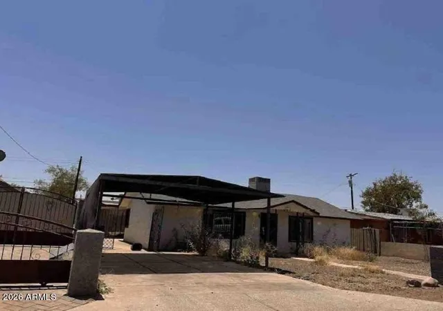 Photo 1 of Sale Pending at 3010 W Holly St, Phoenix, AZ 85009 | MLS# 7057173 | Listing updated on 2026-09-02
