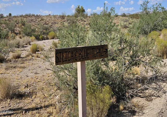 Photo 4 of Land for sale at 0000 N Silverado Pkwy #1, Kingman, AZ 86401 | MLS# 7057483 | Listing updated on 2026-09-10