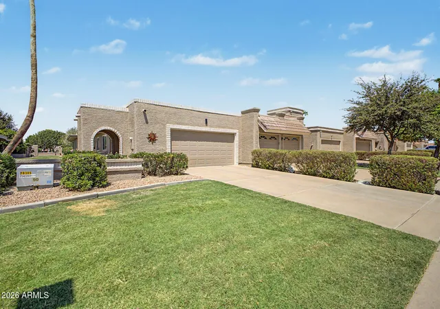 Photo 1 of Sale Pending at 25244 S Berry Brk Dr, Sun Lakes, AZ 85248 | MLS# 7063196 | Listing updated on 2026-09-18