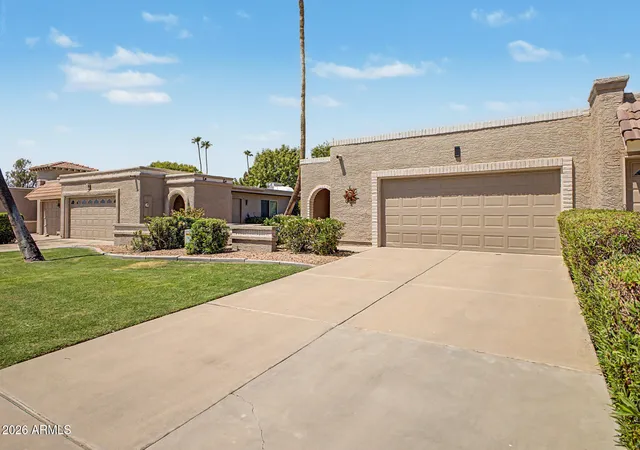 Photo 4 of Sale Pending at 25244 S Berry Brk Dr, Sun Lakes, AZ 85248 | MLS# 7063196 | Listing updated on 2026-09-18