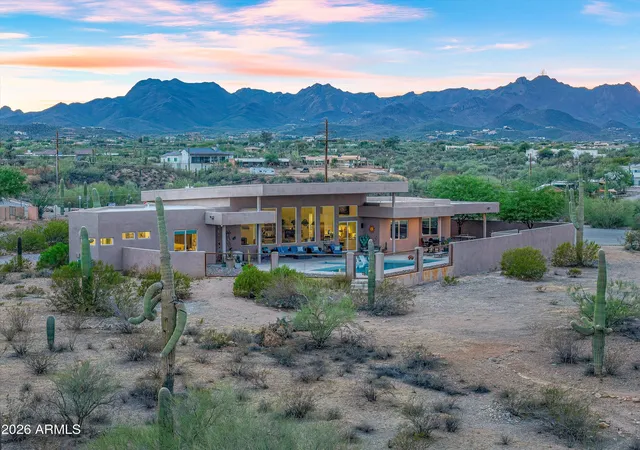 Photo 2 of Single family home for sale at 2802 N Cerrada De Beto Dr, Tucson, AZ 85745 | MLS# 7057294 | Listing updated on 2026-08-24