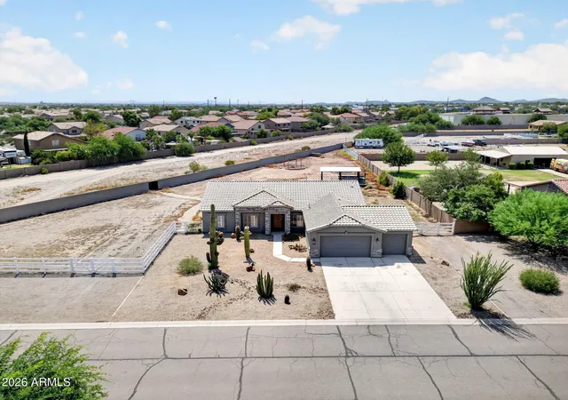 Photo 1 of Single family home for sale at 275 E Desert Holly Dr, San Tan Valley, AZ 85143 | MLS# 7065254 | Listing updated on 2026-10-06