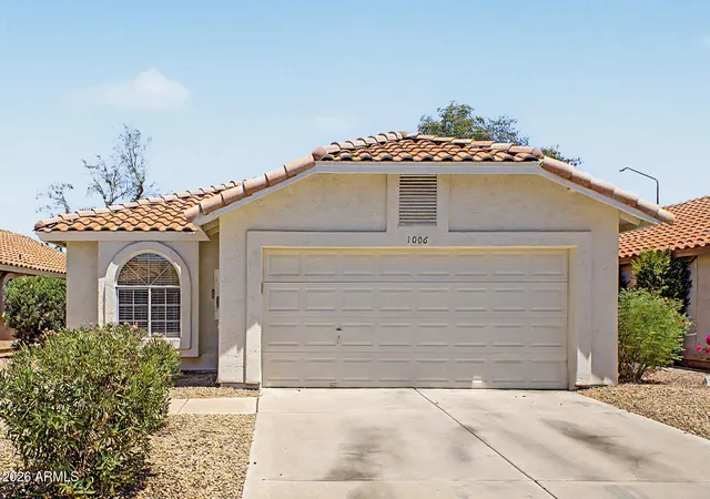 2nd image of 1006 W Redondo Dr, Gilbert, AZ 85233 | MLS# 7058414