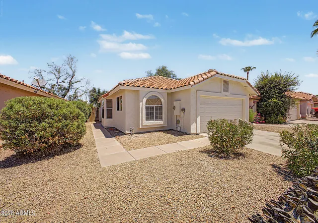 3rd image of 1006 W Redondo Dr, Gilbert, AZ 85233 | MLS# 7058414
