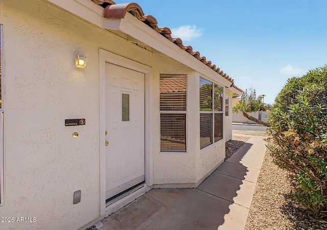 5th image of 1006 W Redondo Dr, Gilbert, AZ 85233 | MLS# 7058414