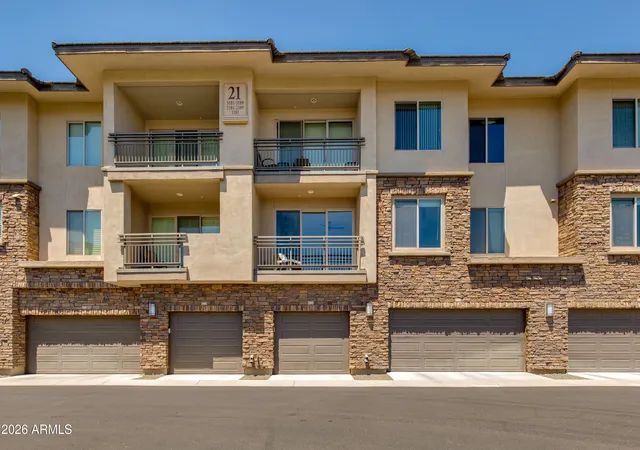 Photo 2 of Townhouse for sale at 17850 N 68th Street #2183, Phoenix, AZ 85054 | MLS# 7058475 | Listing updated on 2026-08-22