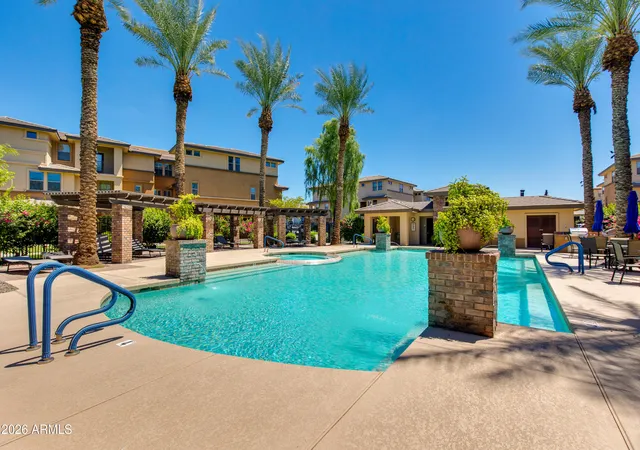 Photo 4 of Townhouse for sale at 17850 N 68th Street #2183, Phoenix, AZ 85054 | MLS# 7058475 | Listing updated on 2026-08-22