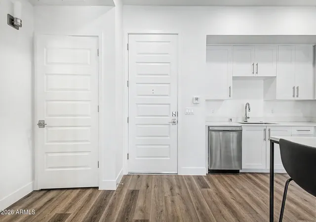 2nd image of 7300 E Earll Dr #2017, Scottsdale, AZ 85251 | MLS# 7058784