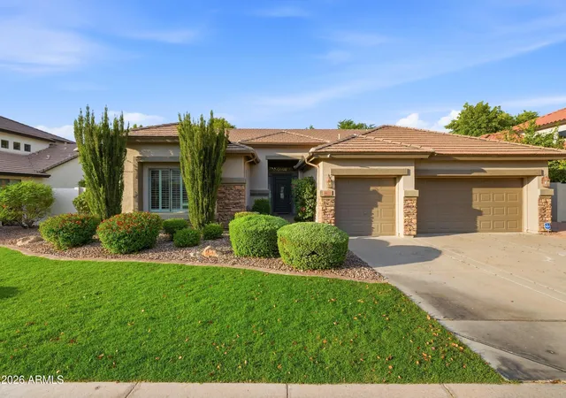 Photo 2 of Single family home for sale at 4432 E Arbor Dr, Gilbert, AZ 85298 | MLS# 7058710 | Listing updated on 2026-09-13