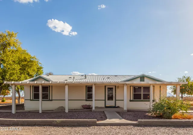 Photo 4 of Single family home for sale at 35203 W Indian School Rd, Tonopah, AZ 85354 | MLS# 7058263 | Listing updated on 2026-09-16