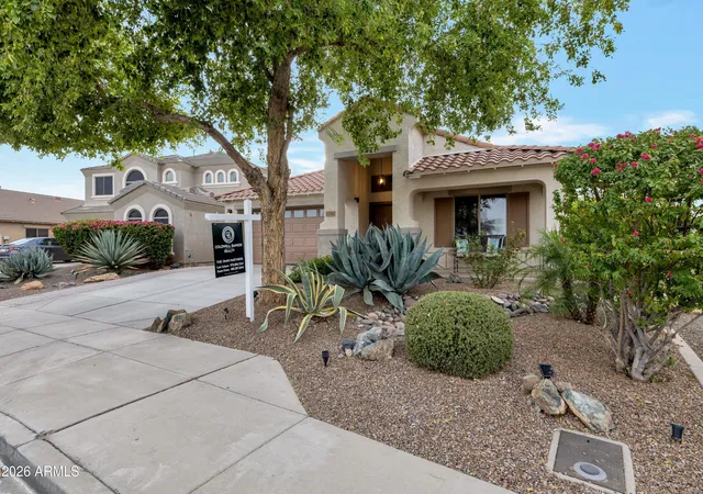 2nd image of 2716 E Quiet Hollow Ln, Phoenix, AZ 85024 | MLS# 7059555