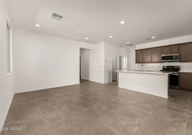 Photo 3 of Single family home for sale at 46830 W Crescent Moon Dr, Maricopa, AZ 85139 | MLS# 7057624 | Listing updated on 2026-10-29