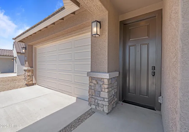 Photo 3 of Single family home for sale at 5618 W Mauna Loa Ln, Glendale, AZ 85306 | MLS# 7058150 | Listing updated on 2026-09-17