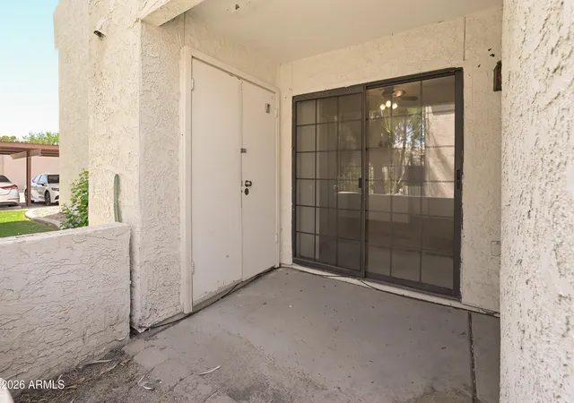 2nd image of 3119 W Cochise Dr, Phoenix, AZ 85051
