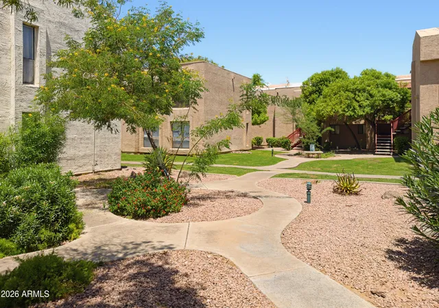 2nd image of 3119 W Cochise Dr #101, Phoenix, AZ 85051 | MLS# 7062568