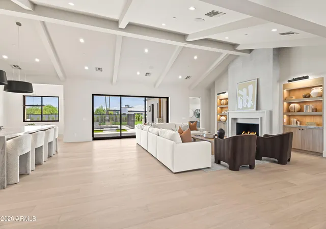 4th image of 4119 E Stanford Dr, Phoenix, AZ 85018 | MLS# 7060684