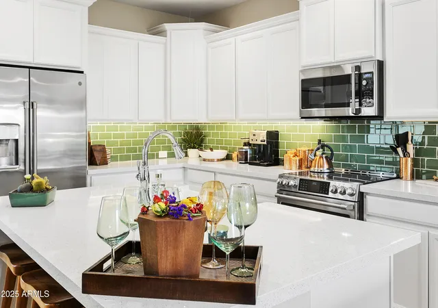 4th image of 1661 E Hampton Ln, Gilbert, AZ 85295 | MLS# 7058482