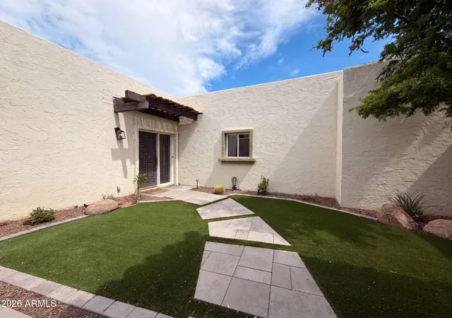 Photo 1 of Townhouse for sale at 5341 N Questa Tierra Dr, Phoenix, AZ 85012 | MLS# 7057742 | Listing updated on 2026-10-02