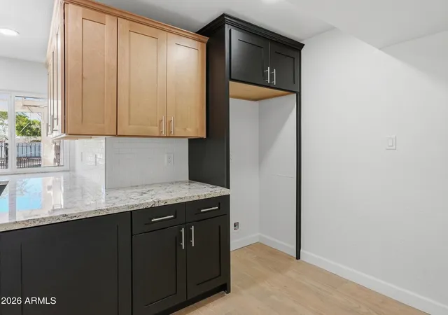 Photo 2 of Townhouse for sale at 326 E Huntington Dr, Tempe, AZ 85282 | MLS# 7057754 | Listing updated on 2026-09-17