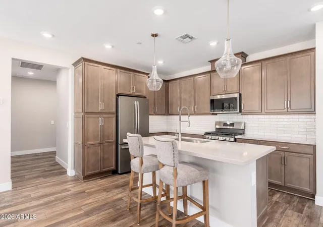 Photo 3 of Townhouse for sale at 762 E Ginko Ave #201, Gilbert, AZ 85297 | MLS# 7068646 | Listing updated on 2026-09-03