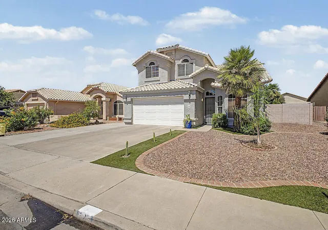 Photo 2 of Sale Pending at 524 W Naranja Ave, Mesa, AZ 85210 | MLS# 7063097 | Listing updated on 2026-08-12