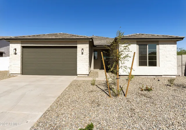 1st image of 15656 W Mercer Ln, Surprise, AZ 85379 | MLS# 7058266