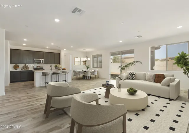 5th image of 15656 W Mercer Ln, Surprise, AZ 85379 | MLS# 7058266