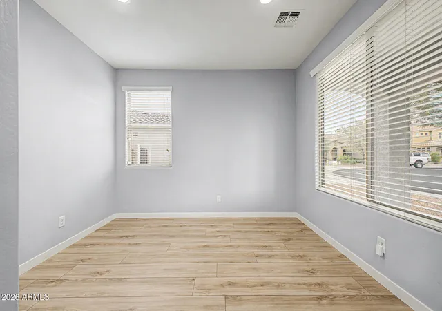 5th image of 2318 W Alicia Dr, Phoenix, AZ 85041 | MLS# 7057918