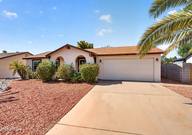 3rd image of 3531 E Acoma Dr, Phoenix, AZ 85032 | MLS# 7061759