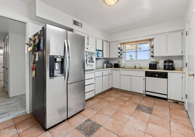 3rd image of 14434 N Mcphee Dr, Sun City, AZ 85351 | MLS# 7059204