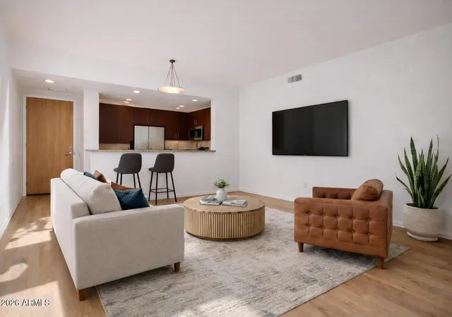 5th image of 17 W Vernon Ave #621, Phoenix, AZ 85003 | MLS# 7057895