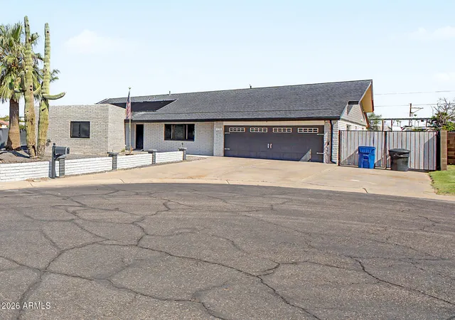 Photo 4 of Single family home for sale at 3710 E Arbor Cir, Mesa, AZ 85206 | MLS# 7059327 | Listing updated on 2026-10-04