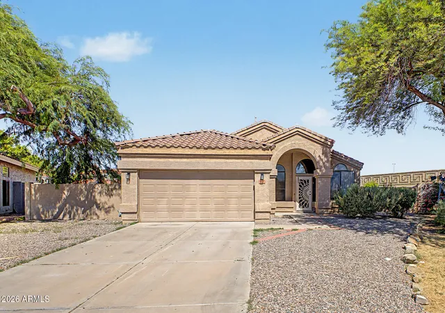Photo 2 of Sale Pending at 1622 S Lemon St, Mesa, AZ 85206 | MLS# 7058168 | Listing updated on 2026-08-19