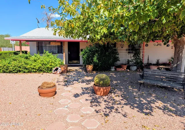 4th image of 4213 N 73Rd Ln, Phoenix, AZ 85033 | MLS# 7058002
