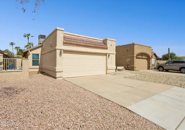 Photo 2 of Single family home for sale at 1722 N Comanche Dr, Chandler, AZ 85224 | MLS# 7060912 | Listing updated on 2026-09-10