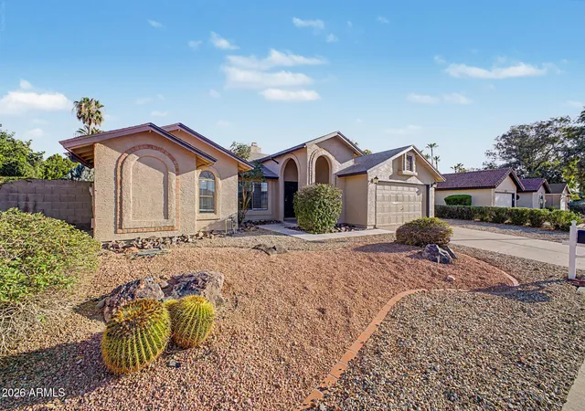 4th image of 807 E Aire Libre Ave, Phoenix, AZ 85022 | MLS# 7058124