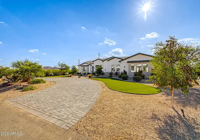 Photo 4 of Single family home for sale at 39012 N 6th Drive, Phoenix, AZ 85086 | MLS# 7058584 | Listing updated on 2026-09-11