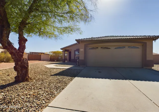 Photo 1 of Single family home for sale at 8735 W Royal Palm Rd, Peoria, AZ 85345 | MLS# 7058099 | Listing updated on 2026-09-24