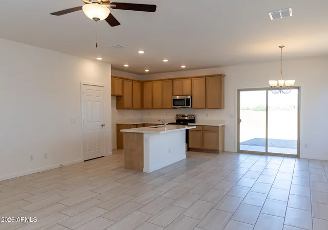 Photo 4 of Single family home for sale at 17525 N Bolerno Dr, Maricopa, AZ 85138 | MLS# 7058132 | Listing updated on 2026-10-01