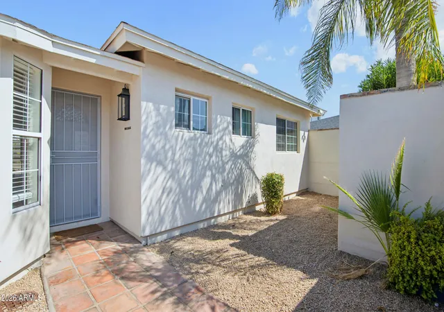 Photo 3 of Single family home for sale at 2929 N 55th Place, Phoenix, AZ 85018 | MLS# 7062402 | Listing updated on 2026-10-27