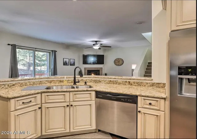 4th image of 4390 E Burning Tree Loop, Flagstaff, AZ 86004 | MLS# 7058513