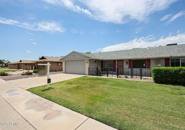 Photo 1 of Townhouse for sale at 10641 W Saratoga Cir, Sun City, AZ 85351 | MLS# 7060554 | Listing updated on 2026-09-21
