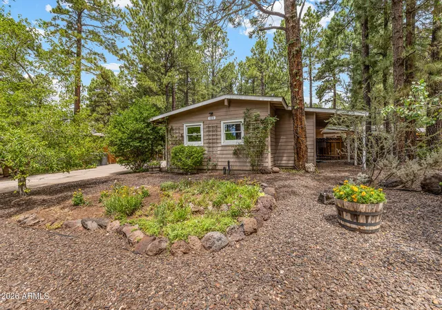 2nd image of 523 N James St, Flagstaff, AZ 86001 | MLS# 7058302