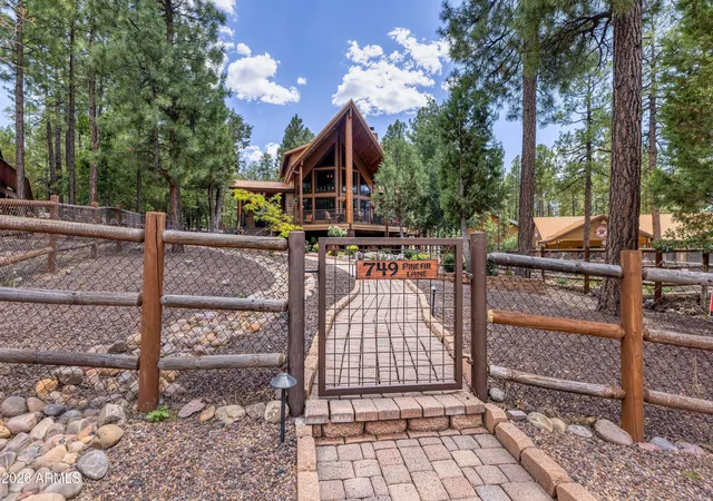 Photo 3 of Sale Pending at 749 Pine Fir Ln, Pinetop, AZ 85935 | MLS# 7058322 | Listing updated on 2026-08-27