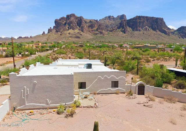 Photo 4 of Single family home for sale at 5370 E Bell St, Apache Junction, AZ 85119 | MLS# 7061182 | Listing updated on 2026-08-13