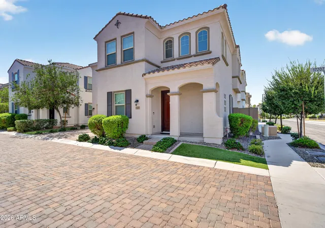 Photo 2 of Single family home for sale at 17207 N 10th Street, Phoenix, AZ 85022 | MLS# 7059733 | Listing updated on 2026-08-26