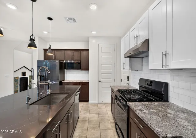Photo 3 of Single family home for sale at 17207 N 10th Street, Phoenix, AZ 85022 | MLS# 7059733 | Listing updated on 2026-08-26