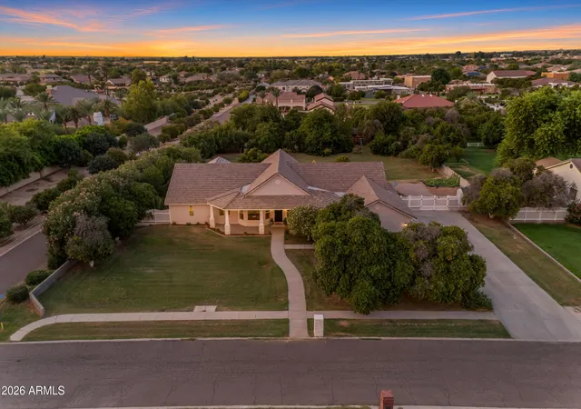 2nd image of 18110 E Sunnybrook Ln, Gilbert, AZ 85298 | MLS# 7060812
