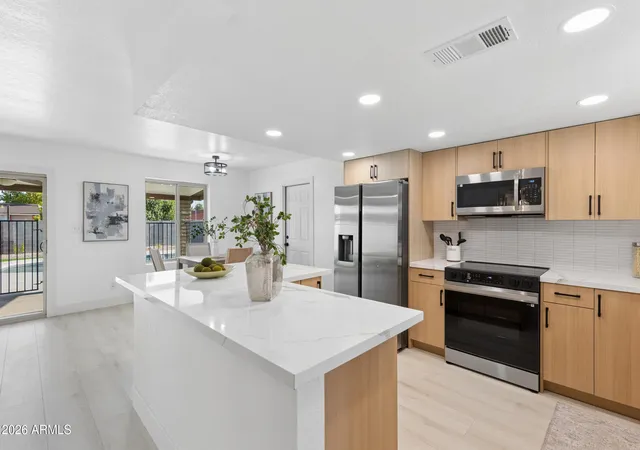 Photo 1 of Single family home for sale at 1727 E Diamond Ave, Mesa, AZ 85204 | MLS# 7062119 | Listing updated on 2026-09-09