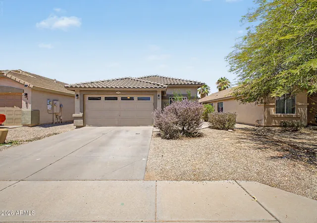 Photo 2 of Single family home for sale at 3130 W Five Mile Peak Dr, San Tan Valley, AZ 85144 | MLS# 7058526 | Listing updated on 2026-09-01